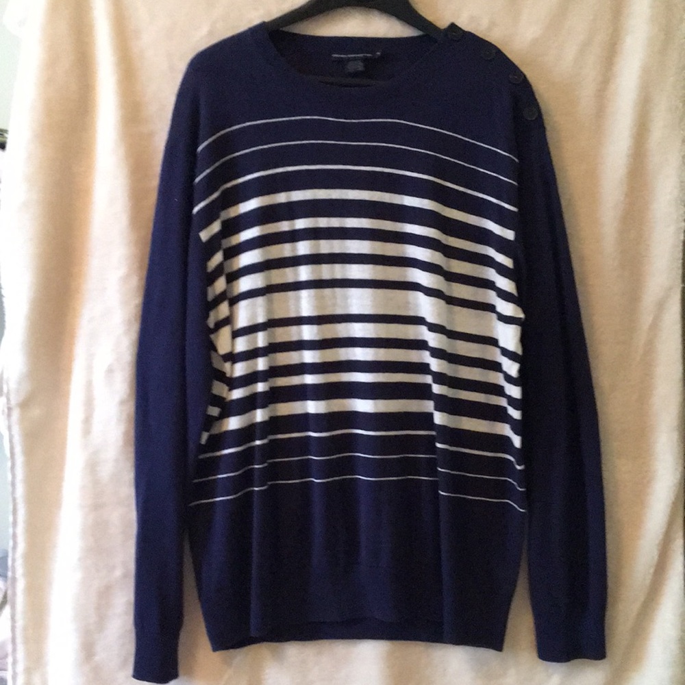 Men’s stripes sweater